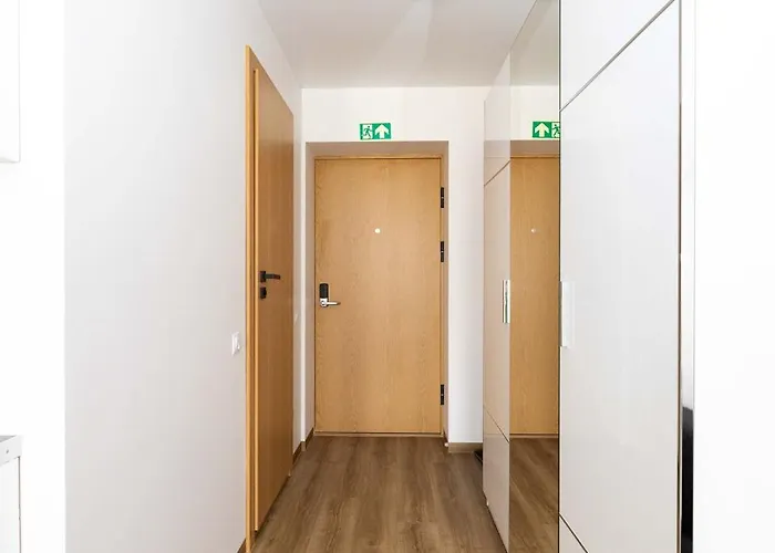 Апартаменти W/balcony @manosventove, By Cohost Паланга