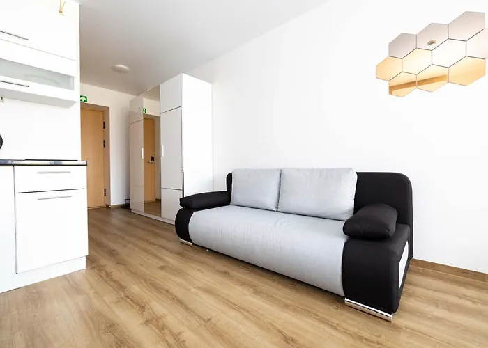 W/balcony @manosventove, By Cohost Апартаменти *