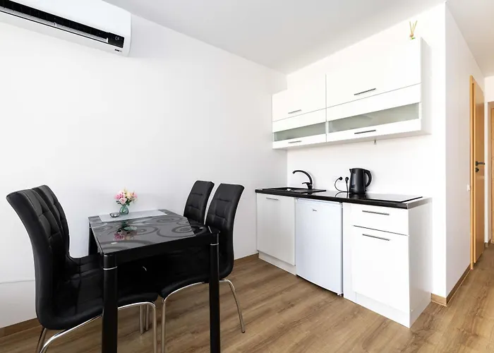 Апартаменти W/balcony @manosventove, By Cohost